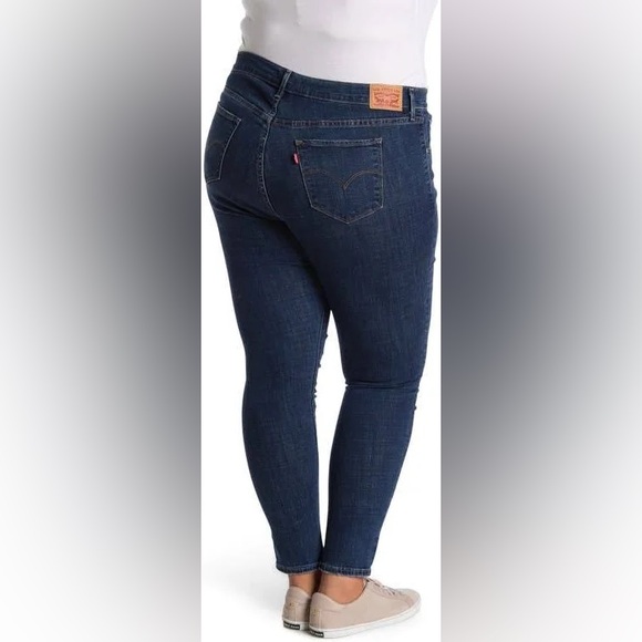 NEW LEVI’S 711 PLUS SIZE SKINNY MID RISE DESTRUCTED ANKLE JEANS - Picture 2 of 14